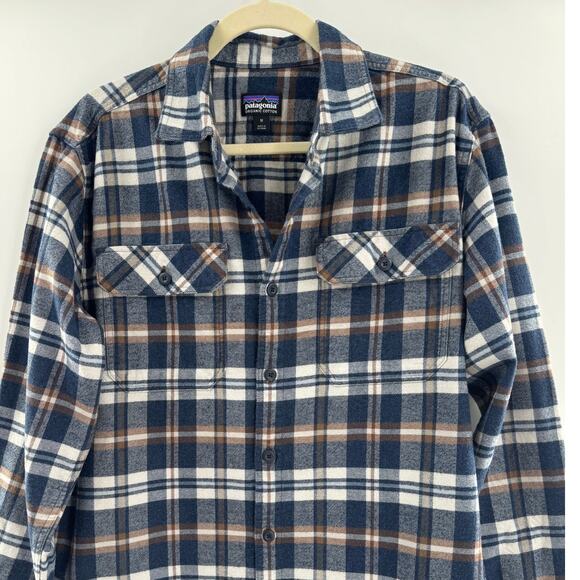 Patagonia Mens Flannel Navy Blue Brown Plaid Shirt Button Up Cotton  M - Picture 1 of 12